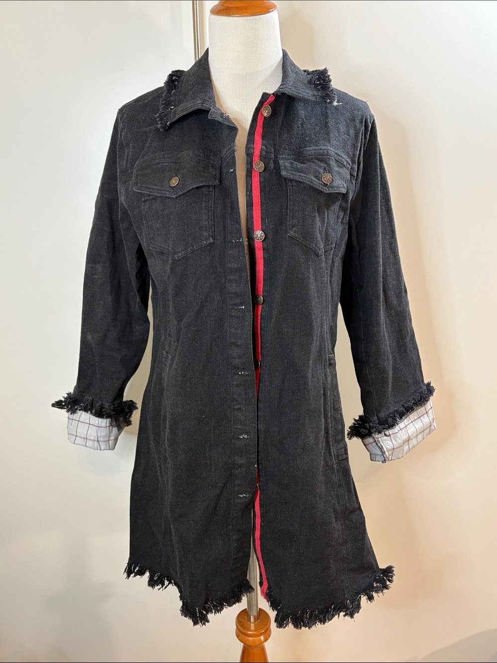 Dizzy Lizzy Black Frayed Hem Long Denim Jacket Red Placket | L